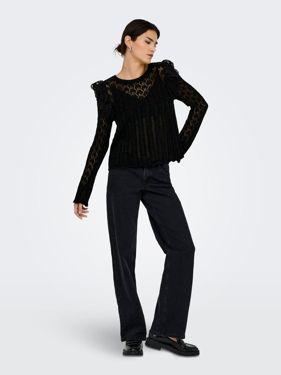 model_shot-front_full